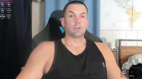 Snapshot of mr_mac69 chatting on 09.18.25 Cam online show from 09.18.25