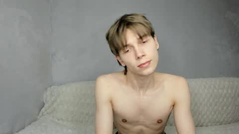 Snapshot of mr_makentoshi chatting on 05.13.26 Makentoshi online show from 05.13.26
