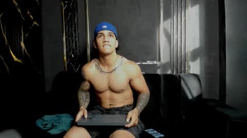 mr_maximo online show from 12.19.25