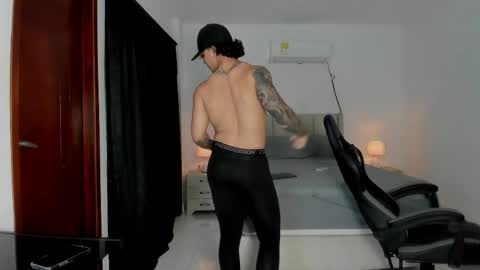 Snapshot of mr_maximo chatting on 05.16.26 mr_maximo online show from 05.16.26