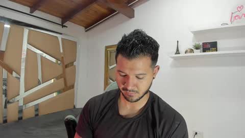 MIKEE online show from 03.04.25