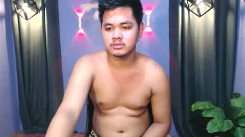 mr_olivercummerx online show from 10.10.25