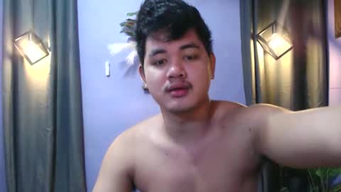 mr_olivercummerx online show from 10.16.25