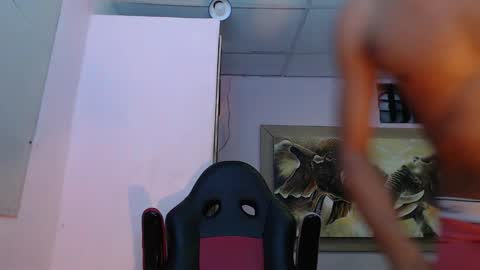 mr_stiven_ online show from 02.15.25