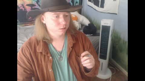 mr_strawberry online show from 03.28.26