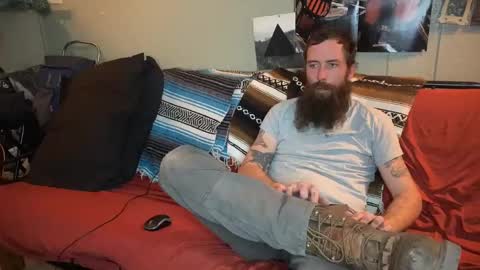 Snapshot of mr_valdor chatting on 12.18.24 Valdor online show from 12.18.24