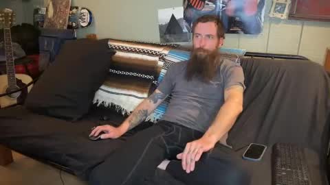 Snapshot of mr_valdor chatting on 12.23.24 Valdor online show from 12.23.24