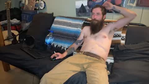 Snapshot of mr_valdor chatting on 12.26.24 Valdor online show from 12.26.24
