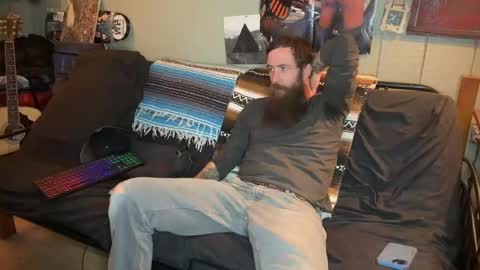 Snapshot of mr_valdor chatting on 12.27.24 Valdor online show from 12.27.24