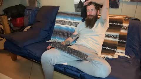 Snapshot of mr_valdor chatting on 01.04.25 Valdor online show from 01.04.25