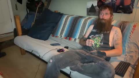 Snapshot of mr_valdor chatting on 10.04.25 Valdor online show from 10.04.25