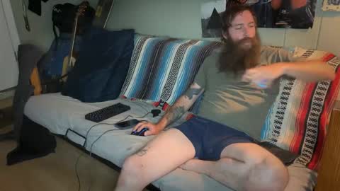 Snapshot of mr_valdor chatting on 10.11.25 Valdor online show from 10.11.25