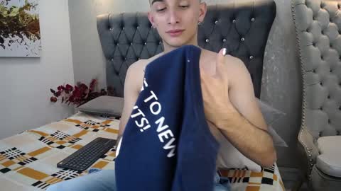 Snapshot of mr_williseo chatting on 01.23.25 williseo online show from 01.23.25