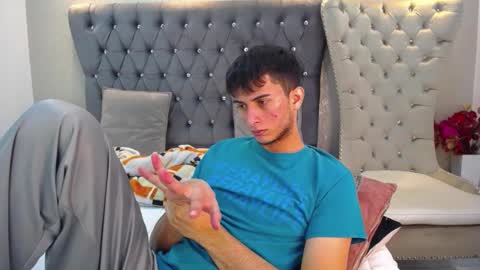 Snapshot of mr_williseo chatting on 03.12.25 williseo online show from 03.12.25