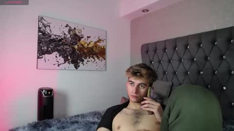 Snapshot of mr_williseo chatting on 09.17.25 williseo online show from 09.17.25