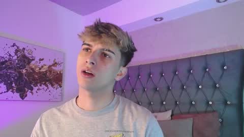 Snapshot of mr_williseo chatting on 09.29.25 williseo online show from 09.29.25