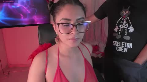 Snapshot of mrandmrssmith139698 chatting on 09.20.25 Mr. Mrs. Smith online show from 09.20.25