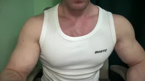Snapshot of mrbiceps_23 chatting on 02.06.25 Mrbiceps23 online show from 02.06.25