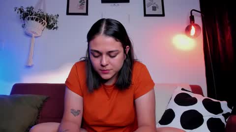 Laura online show from 11.20.25