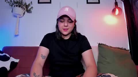 Laura online show from 12.18.25