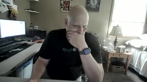 Snapshot of mrclean_55 chatting on 10.01.25 MrClean55 online show from 10.01.25