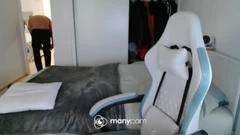 Snapshot of mrdr000 chatting on 06.15.26 mrdr000 online show from 06.15.26