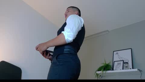 Mr Fox online show from 11.14.25