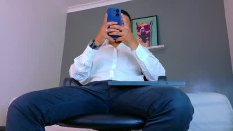 Mr Fox online show from 04.15.26