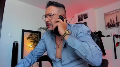 Snapshot of mrfrank_tattoo chatting on 12.18.24 MrFrank. online show from 12.18.24
