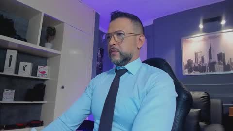 Snapshot of mrfrank_tattoo chatting on 10.31.25 MrFrank. online show from 10.31.25