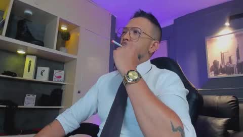 Snapshot of mrfrank_tattoo chatting on 11.25.25 MrFrank. online show from 11.25.25