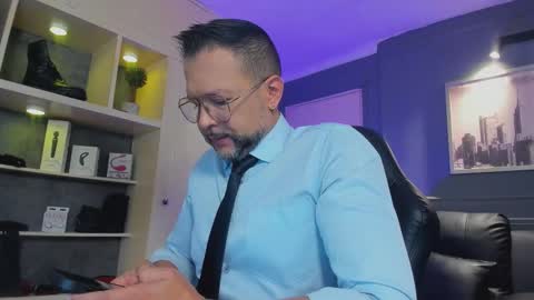 Snapshot of mrfrank_tattoo chatting on 12.04.25 MrFrank. online show from 12.04.25