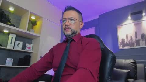 Snapshot of mrfrank_tattoo chatting on 12.17.25 MrFrank. online show from 12.17.25