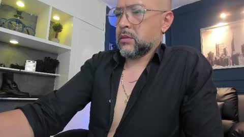 Snapshot of mrfrank_tattoo chatting on 06.26.26 MrFrank. online show from 06.26.26