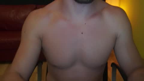 Snapshot of mrgreeneyes01 chatting on 09.13.25 juan luis online show from 09.13.25