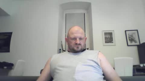 Snapshot of mrhotsex69 chatting on 10.10.25 mrhotsex69 online show from 10.10.25