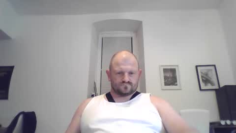 Snapshot of mrhotsex69 chatting on 10.15.25 mrhotsex69 online show from 10.15.25