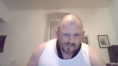 Snapshot of mrhotsex69 chatting on 10.16.25 mrhotsex69 online show from 10.16.25