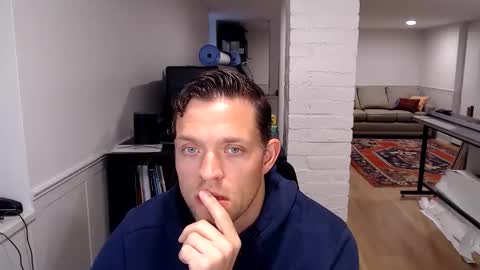 Snapshot of mrkenridge chatting on 10.31.25 mrkenridge online show from 10.31.25
