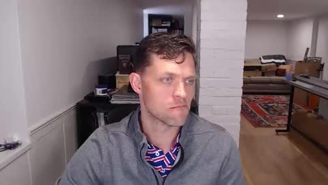 Snapshot of mrkenridge chatting on 04.27.26 mrkenridge online show from 04.27.26