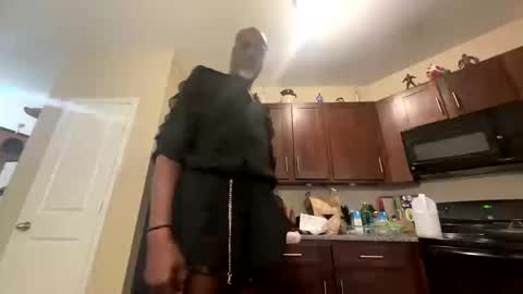 Longbi1 online show from 10.16.25