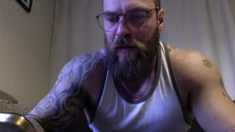 Snapshot of mrmsnow chatting on 02.01.25 Mr Snow online show from 02.01.25