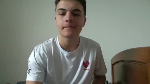 Snapshot of mrpine504 chatting on 02.26.26 mrpine504 online show from 02.26.26