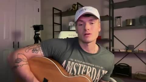 Snapshot of mrryanvoss chatting on 12.21.24 Mr Ryan Voss online show from 12.21.24