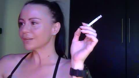 Snapshot of mrs_bunny_swing chatting on 05.03.26 mrs_bunny_swing online show from 05.03.26