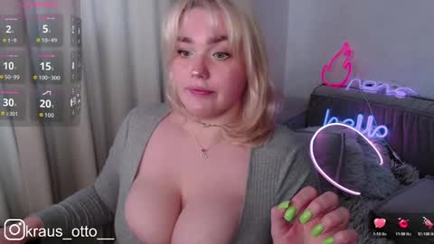 Snapshot of mrs_kitty69 chatting on 04.20.26 mrs kitty69 online show from 04.20.26