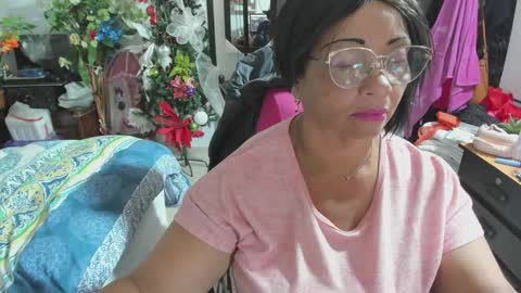 mrs_mommy online show from 12.19.25
