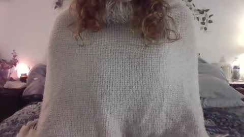 Snapshot of mrsbellum chatting on 02.15.25 Lady Bellum online show from 02.15.25