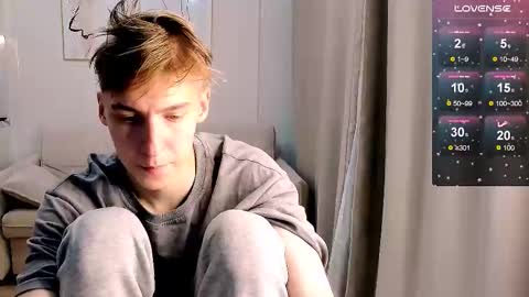 Snapshot of mrsexycum4u chatting on 11.27.25 Adam online show from 11.27.25