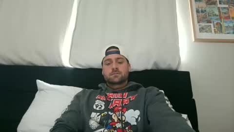 Snapshot of mrthickly818 chatting on 03.17.26 mrthickly818 online show from 03.17.26